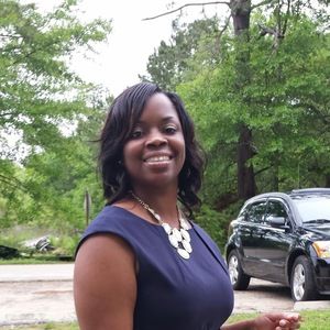 Meet your Posher, Tia